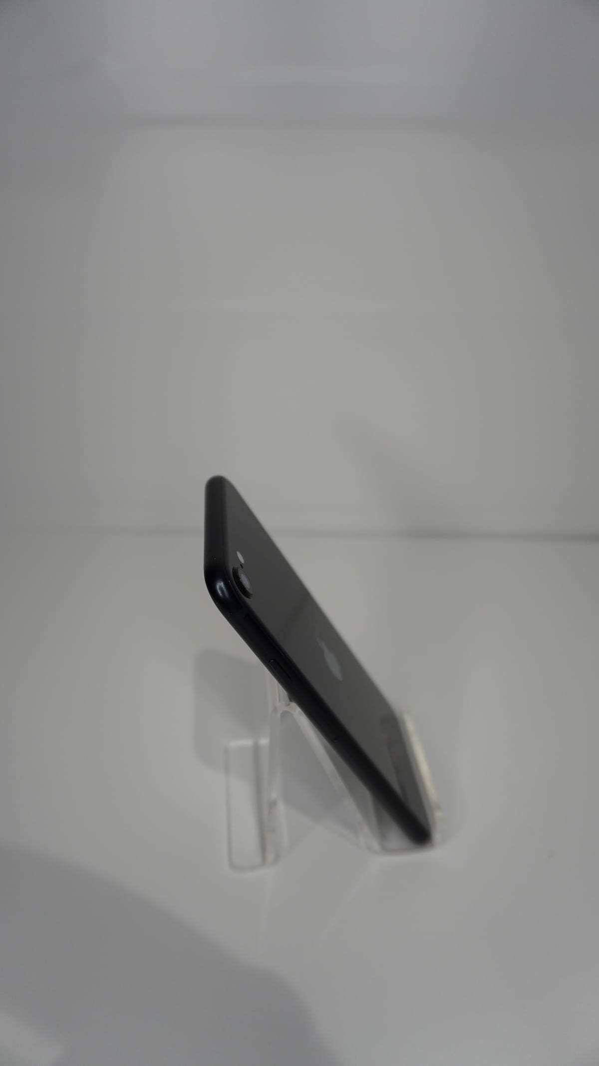 iPhone SE (2022) 64GB Midnight (Heel goed)