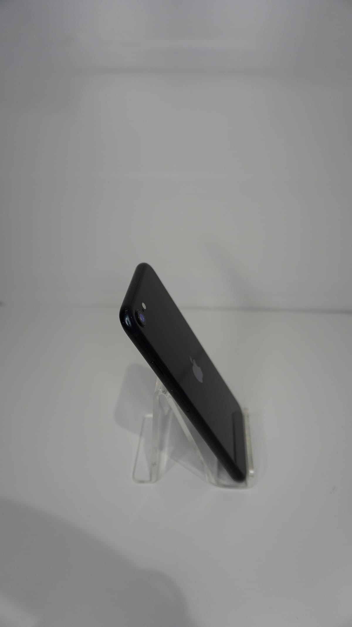 iPhone SE (2022) 64GB Midnight (Uitstekend)