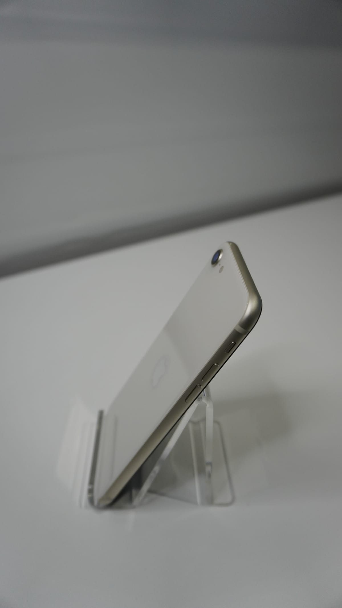 iPhone SE (2022) 64GB Starlight (Uitstekend)