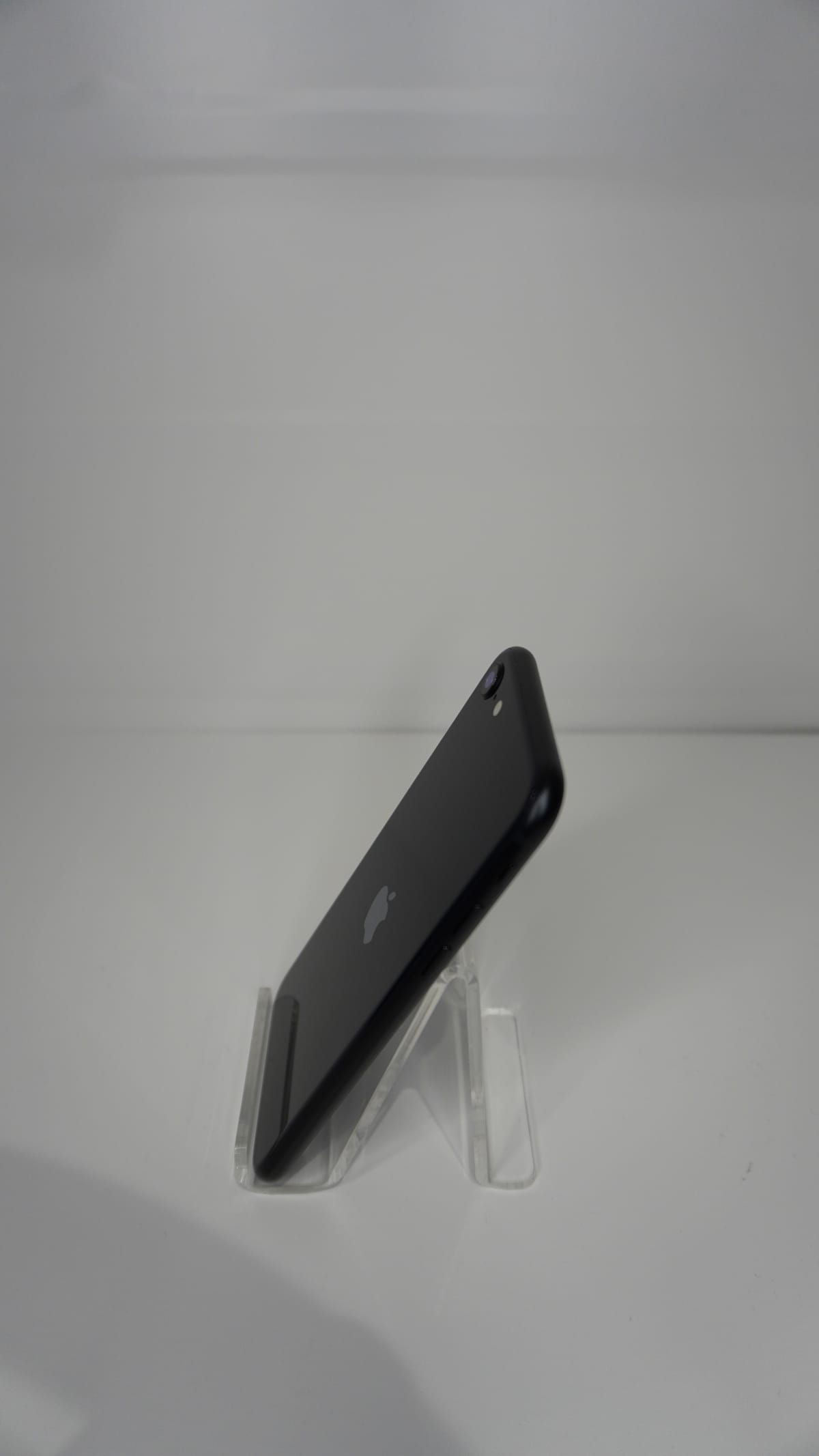 iPhone SE (2022) 64GB Midnight (Uitstekend)