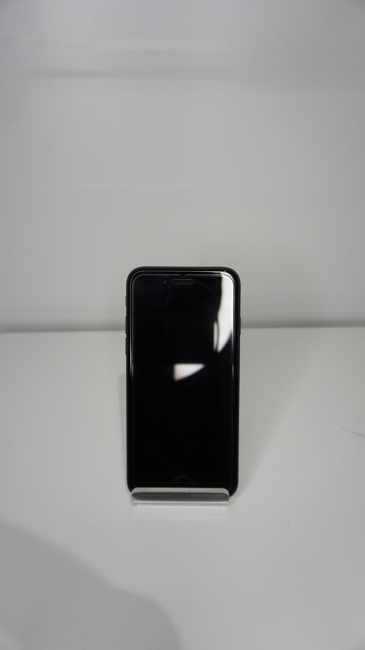 iPhone SE (2022) 64GB Midnight (Heel goed)